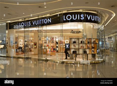 louis vuitton auction uk|Louis Vuitton factory outlet UK.